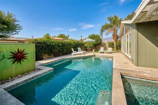 33540 Barcelona, Thousand Palms, CA 92276