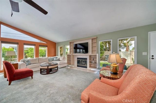 33540 Barcelona, Thousand Palms, CA 92276