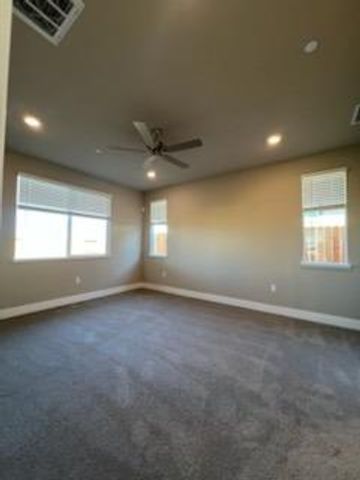 11517 S Lagarto Way, Rancho Cordova, CA 95742