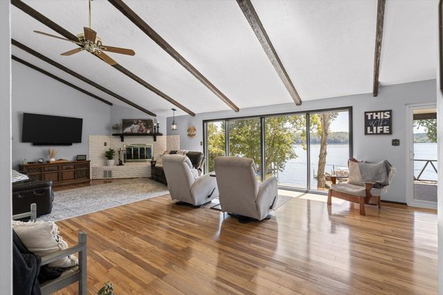 2166 S Shore Acres Road, Soddy Daisy, TN 37379