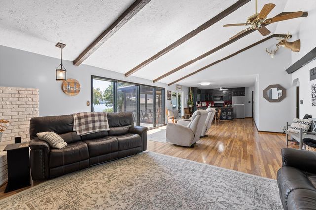 2166 S Shore Acres Road, Soddy Daisy, TN 37379