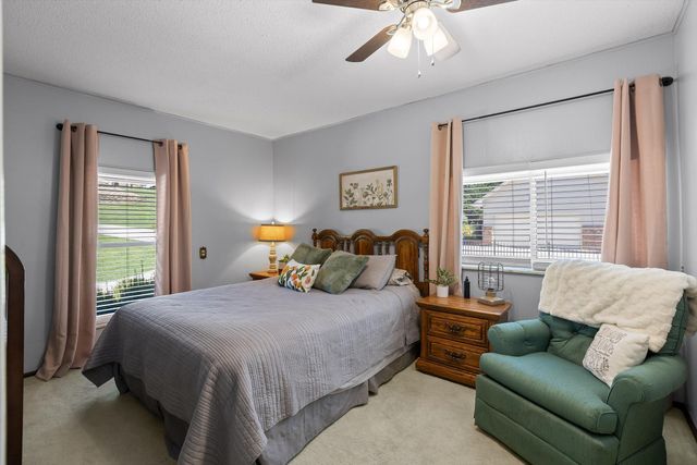 2166 S Shore Acres Road, Soddy Daisy, TN 37379