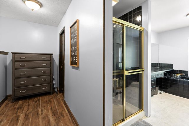 2166 S Shore Acres Road, Soddy Daisy, TN 37379