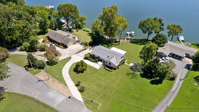 2166 S Shore Acres Road, Soddy Daisy, TN 37379