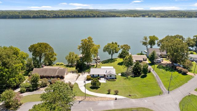 2166 S Shore Acres Road, Soddy Daisy, TN 37379