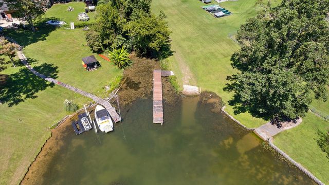 2166 S Shore Acres Road, Soddy Daisy, TN 37379