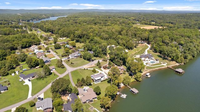 2166 S Shore Acres Road, Soddy Daisy, TN 37379