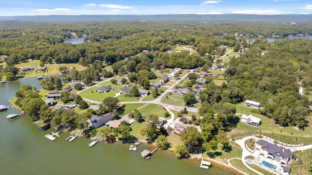 2166 S Shore Acres Road, Soddy Daisy, TN 37379