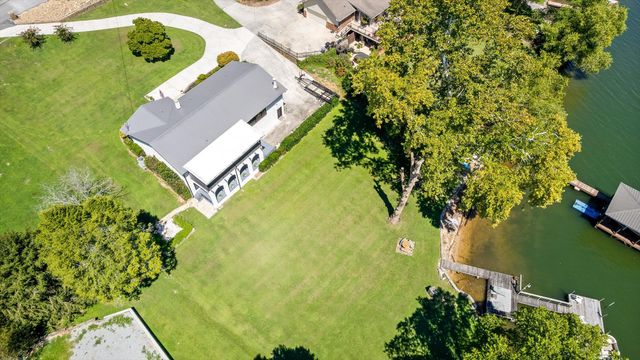 2166 S Shore Acres Road, Soddy Daisy, TN 37379