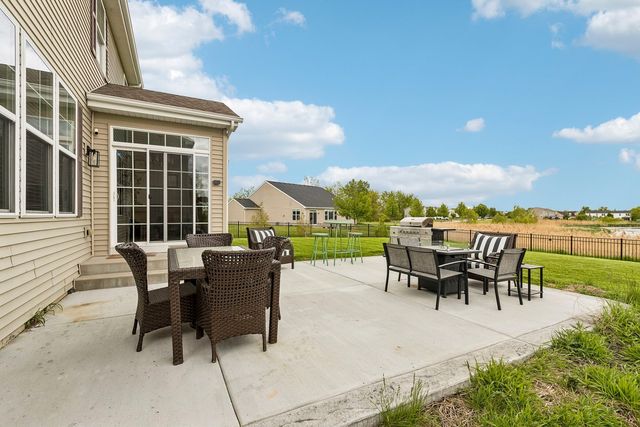 926 Catamaran Circle, Pingree Grove, IL 60140