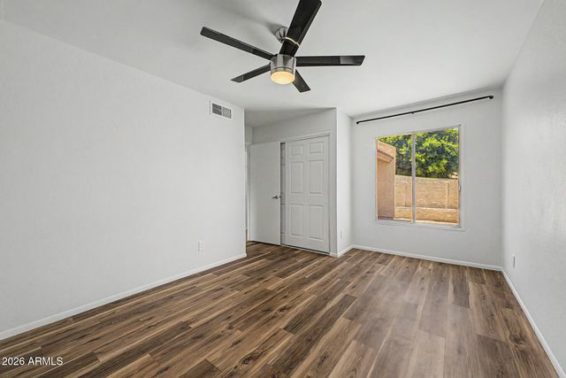 4122 W CALAVAR Road, Phoenix, AZ 85053