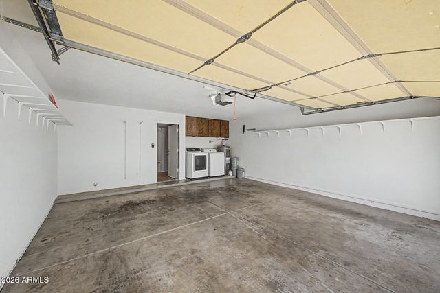 4122 W CALAVAR Road, Phoenix, AZ 85053