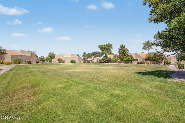 4122 W CALAVAR Road, Phoenix, AZ 85053