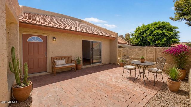4122 W CALAVAR Road, Phoenix, AZ 85053