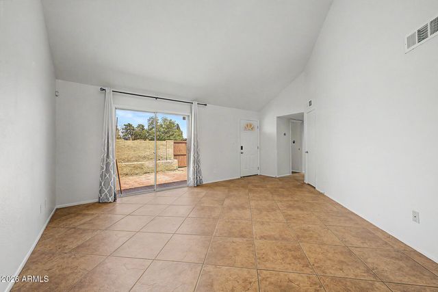 4122 W CALAVAR Road, Phoenix, AZ 85053