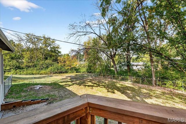 44 Riviera Court, St Louis, MO 63146