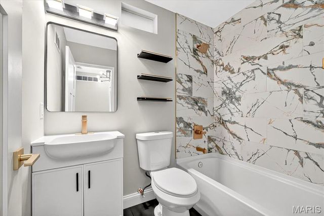 44 Riviera Court, St Louis, MO 63146