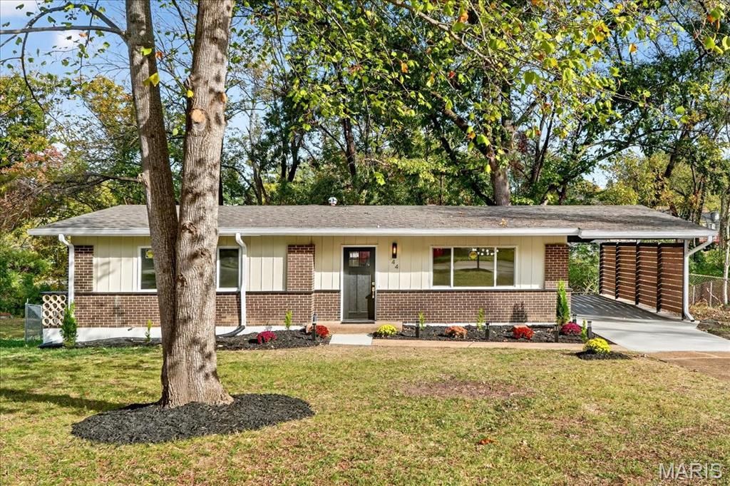 44 Riviera Court, St Louis, MO 63146