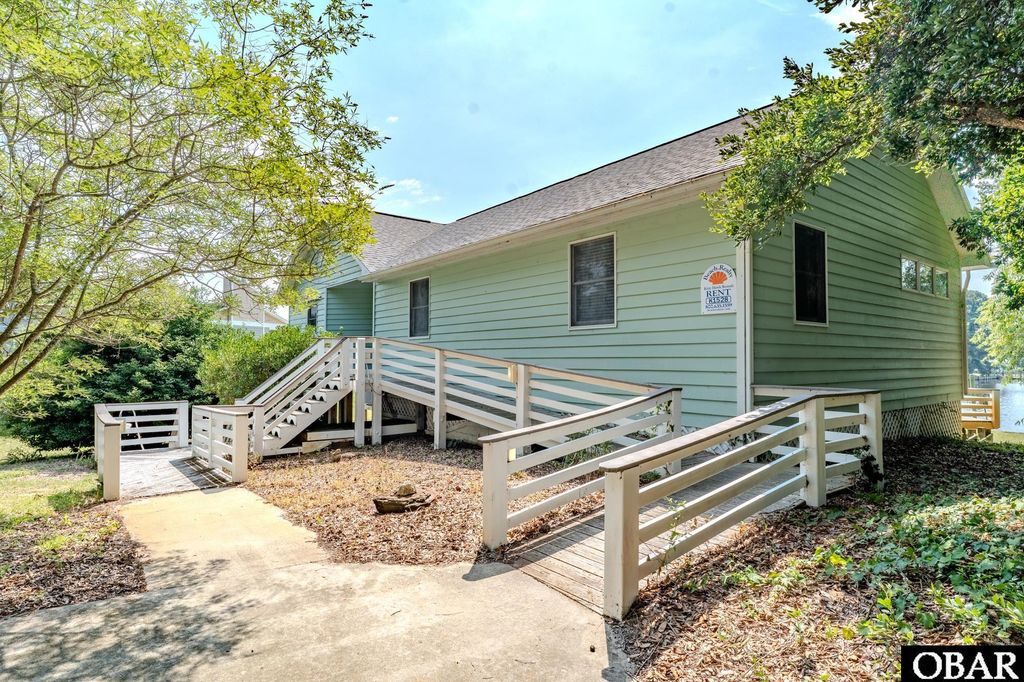 Image 3 of property listing at 328 Sir Chandler Dr Lot 50, Kill Devil Hills, NC 29748