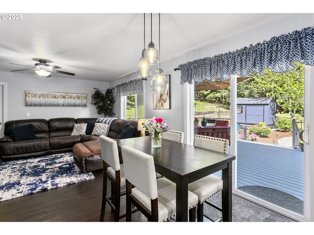 276 CHAMPION Rd, Kalama, WA 98625