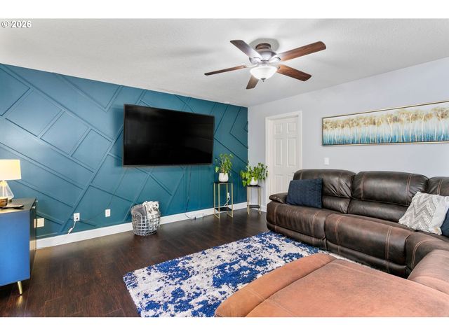 276 CHAMPION Rd, Kalama, WA 98625