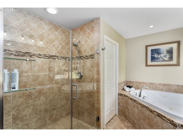 276 CHAMPION Rd, Kalama, WA 98625