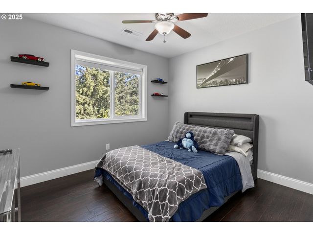 276 CHAMPION Rd, Kalama, WA 98625