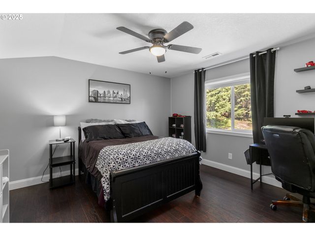 276 CHAMPION Rd, Kalama, WA 98625