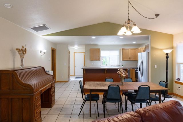 2533 NW Monterey Pines Drive, Bend, OR 97703