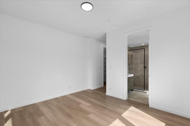 204 S Leavitt Street 201, Chicago, IL 60612