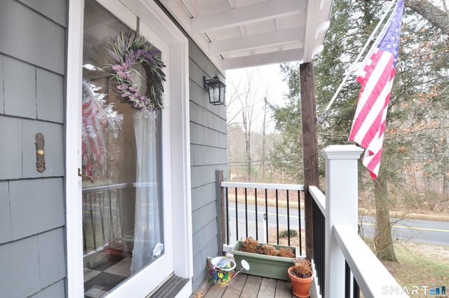 28 Great Pond Road, Simsbury, CT 06070