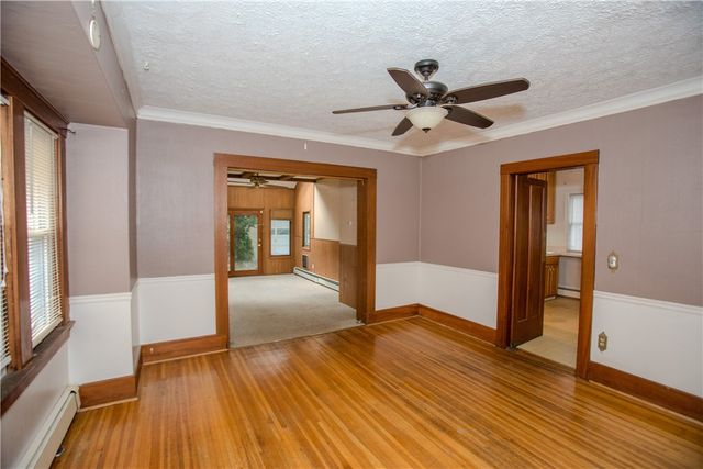 91 Culver Pkwy, Irondequoit, NY 14609