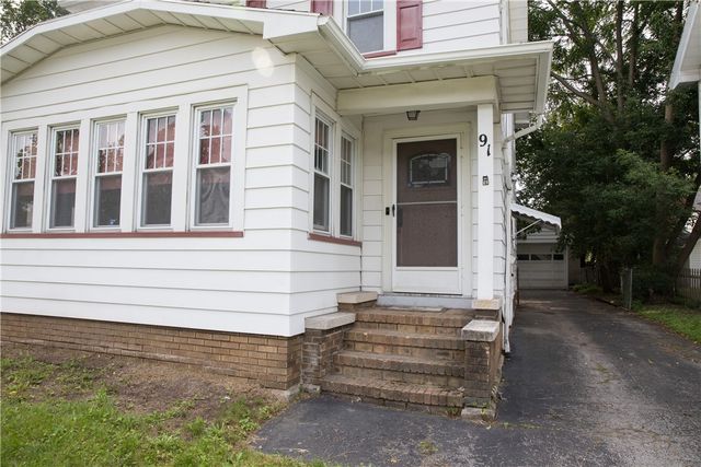 91 Culver Pkwy, Irondequoit, NY 14609