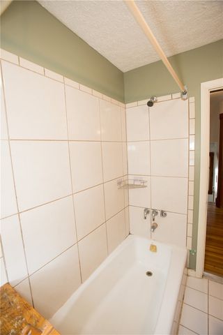 91 Culver Pkwy, Irondequoit, NY 14609