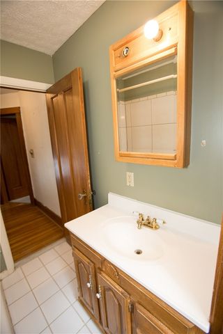 91 Culver Pkwy, Irondequoit, NY 14609