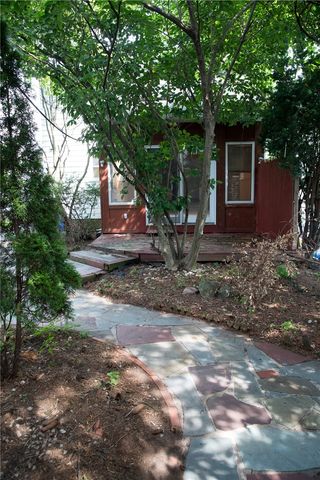 91 Culver Pkwy, Irondequoit, NY 14609
