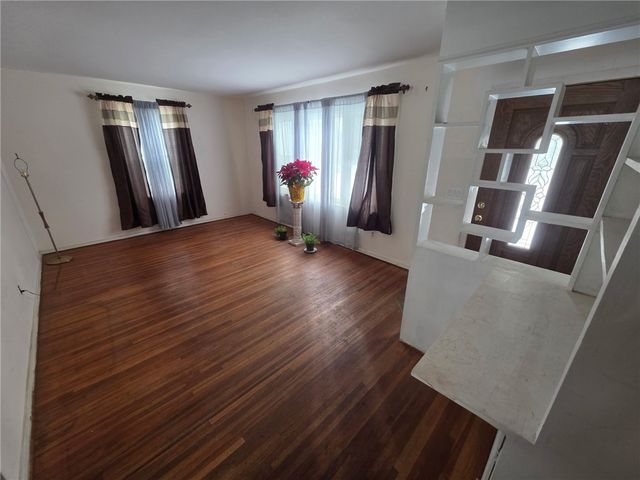 2146 Spencerport Road, Gates, NY 14606