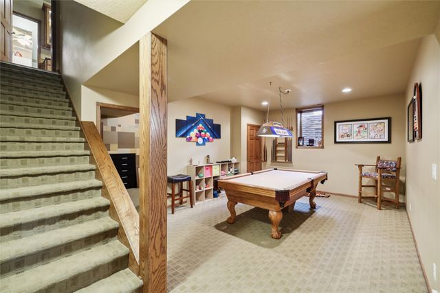 800 Lake View Avenue, Polk City, IA 50226