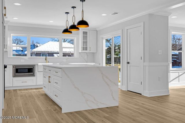 420 New Jersey Avenue, Pine Beach, NJ 08741