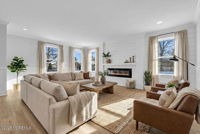 420 New Jersey Avenue, Pine Beach, NJ 08741