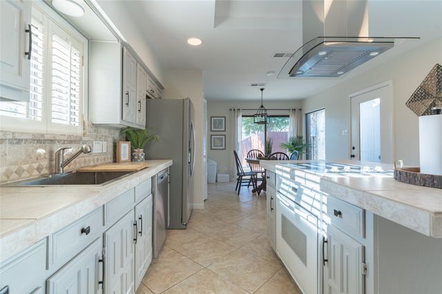 1011 Wimbledon Lane, Plano, TX 75075