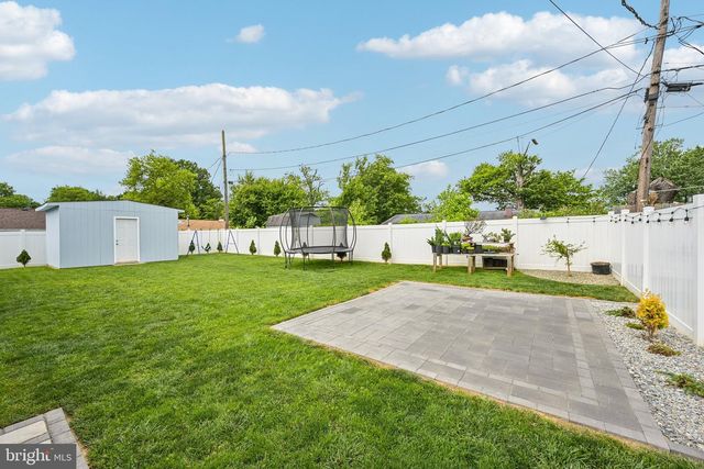 1 CURRY LN, Newark, DE 19713