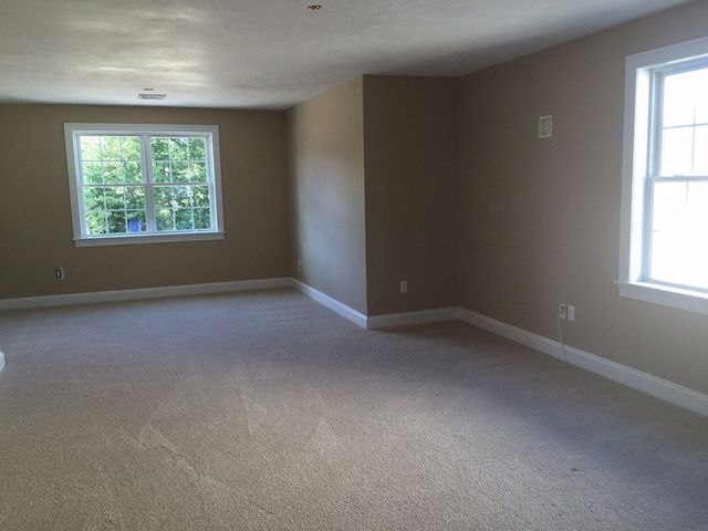 42 Black Bear Circle 40, Milford, MA 01757
