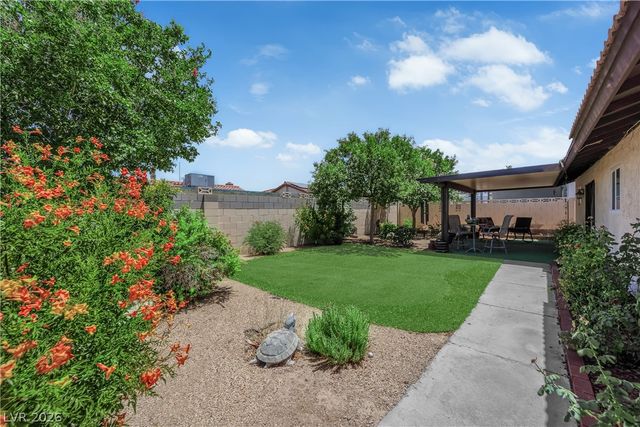 350 Tangerine Court, Henderson, NV 89015