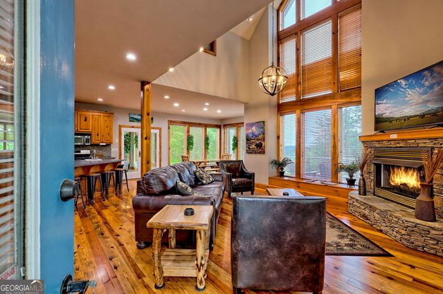 265 Bahn Erlenbruck, Helen, GA 30545