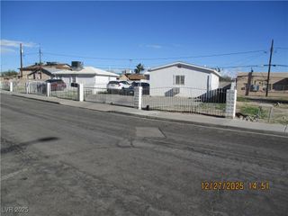 1922 Goldfield Street, North Las Vegas, NV 89030