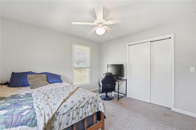 6470 SE Horseshoe Drive, Holt, MO 64048