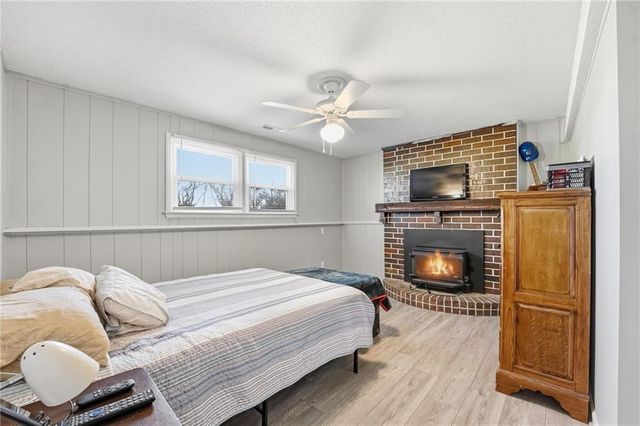 6470 SE Horseshoe Drive, Holt, MO 64048