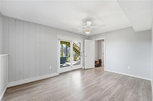 6470 SE Horseshoe Drive, Holt, MO 64048