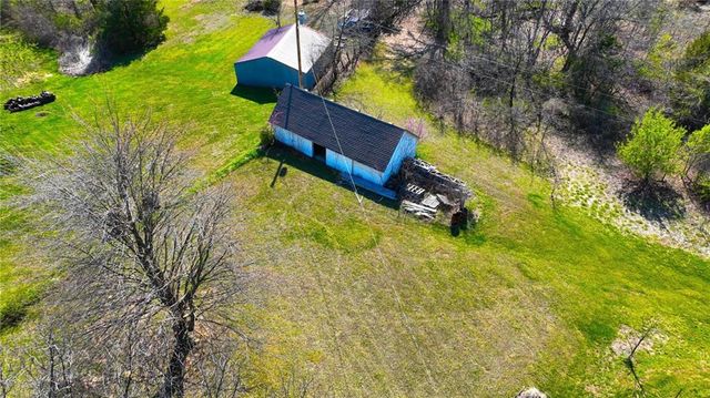 6470 SE Horseshoe Drive, Holt, MO 64048